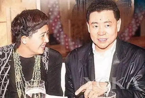 香港富豪刘銮雄高调发分手声明 平民女友争宠戏码终有输赢!