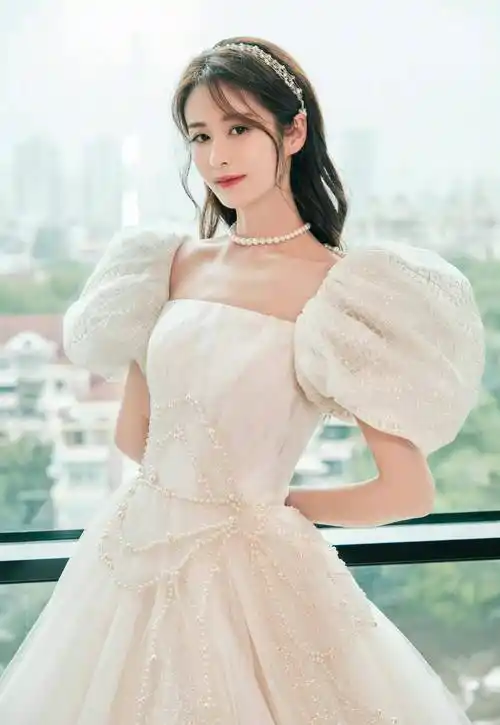 原创遭黄圣依忌惮惹杨幂反感不来往作死的颖儿凭什么再翻红