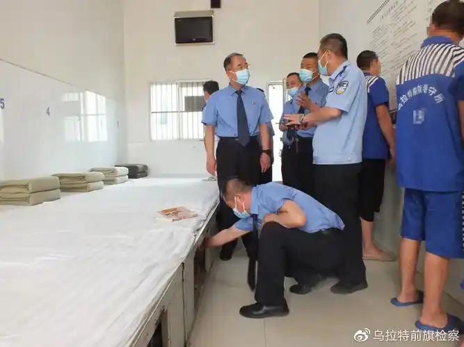 市人民检察院刘治中副检察长一行到旗看守所对安全防范工作进行检查