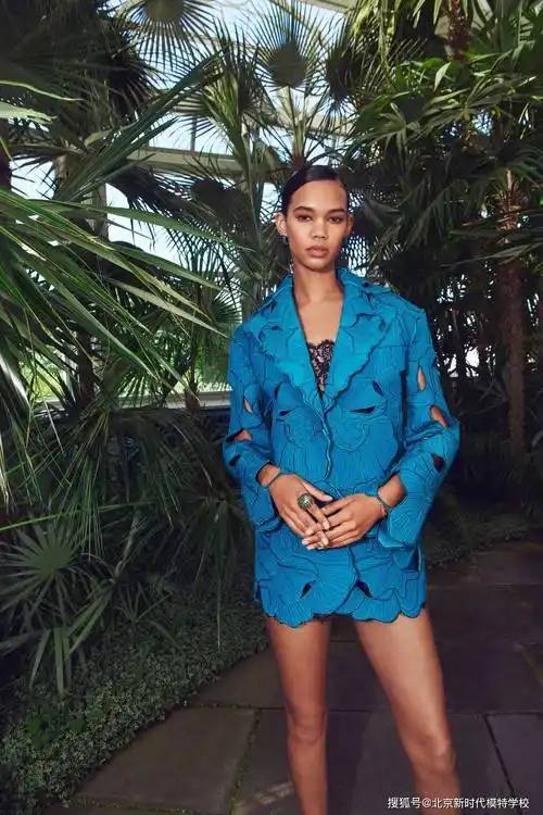 职业模特走秀的技巧大全_造型_观众_服装