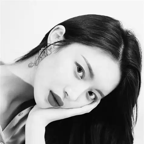 超清黑白美女头像