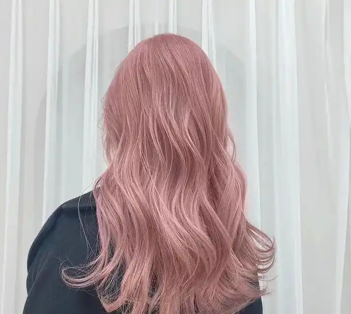 什么神仙发色?粉色头发真是太美啦 掉色后也好看的奶茶色 清新 - 抖音
