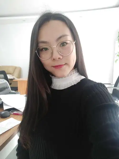 2019年,33岁自拍照