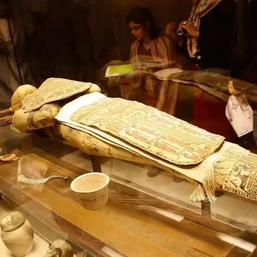 17 人类木乃伊_跟着格列佛-畅听卢浮宫在线听_旅游情感故事_景点讲解