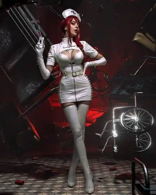 俄妹cos电锯人中坏女人玛奇玛胶衣御姐