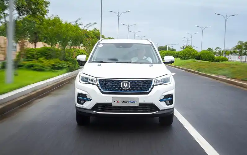 混动suv中的英俊小生——试驾长安cs75 phev