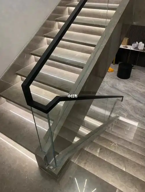 预埋槽玻璃楼梯扶手