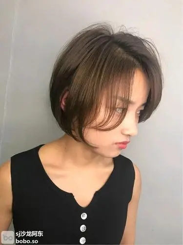 圆脸适合的短发发型让你显瘦一整夏