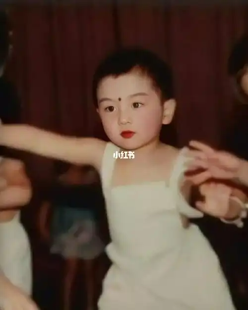 陈晓生日快乐!笑容一直没变,像年画娃娃