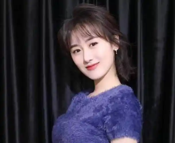 巧笑倩兮,美目盼兮,哪个女明星的笑容最令你神魂颠倒?