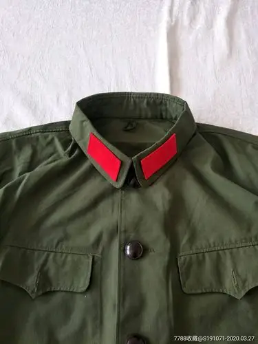 退休老干部收藏的80年65式陆军装一套