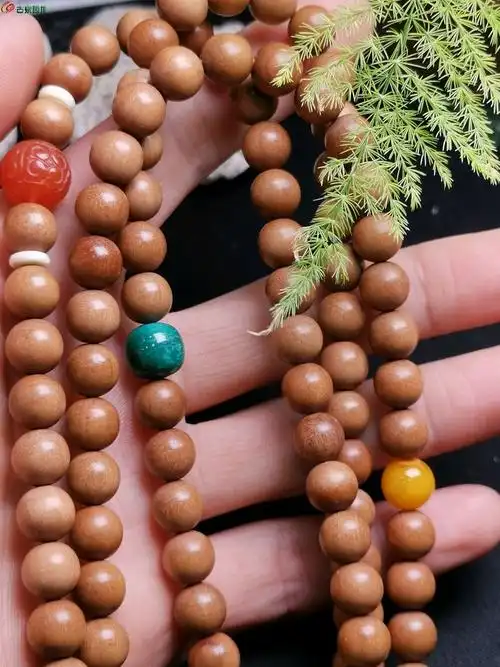 038mm沉水老山檀108粒珠串