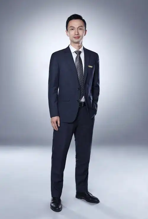 企业高管商务形象照—深圳阡陌金融
