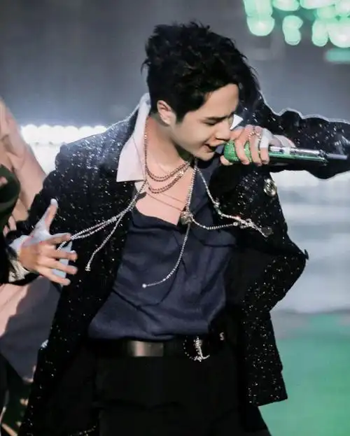 王一博新歌预热廿含义满满跨年舞台引期待