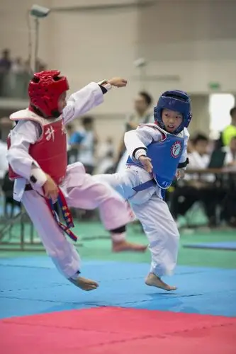 儿童跆拳道