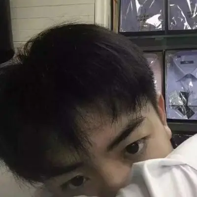 ins:半遮脸男生头像