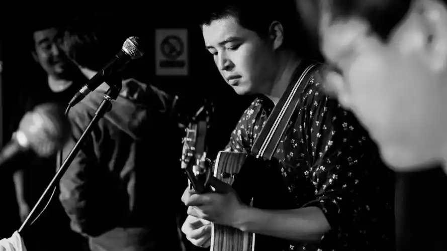 马頔北京工体演唱会南山南傲寒引发全场大合唱