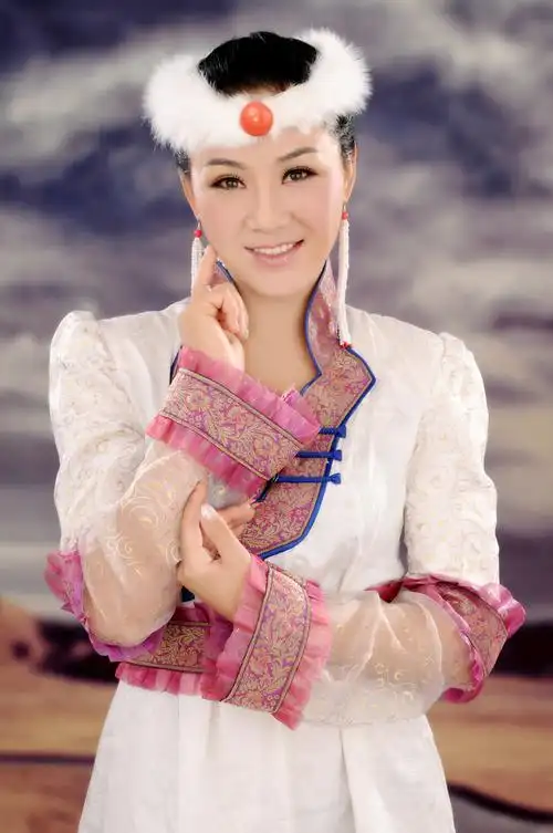 蒙古实力歌手格根珠拉