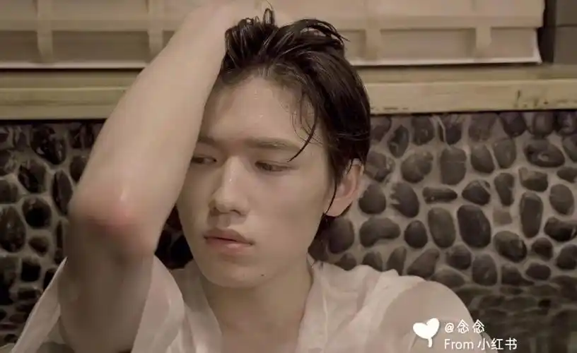 谁看了不迷糊#宋亚轩  #高清壁纸  #图片分享  #cd  #壁纸  #宋亚轩神