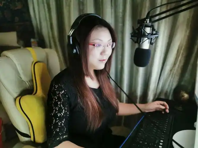 喜马拉雅全职妈妈主播不与社会脱节用声音打开平行世界