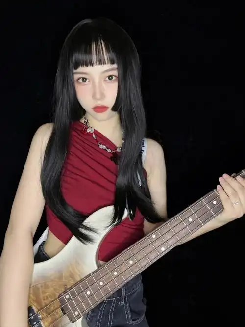 女贝斯手真的要学会吸引注意力潮酷小心机