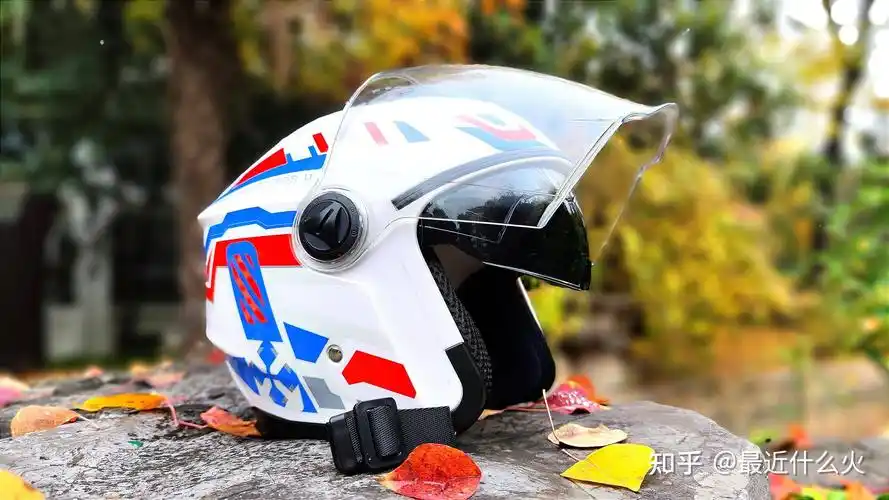 设计&体验|smart4u双镜片摩托车头盔