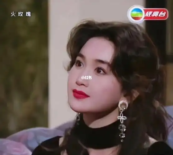 的海潮太美温兆伦太帅两个人cp感好强#火玫瑰#温碧霞#温兆伦#港星女神