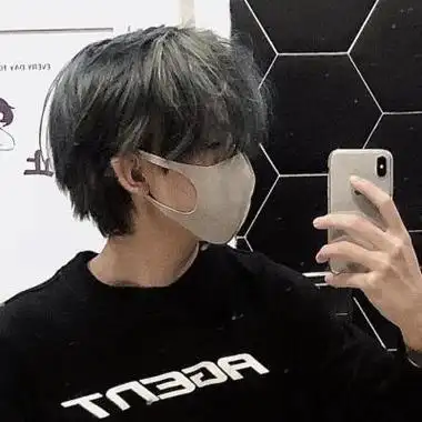 很帅气酷酷的却不失个性的男生头像好看甜酷男生头像温柔质感