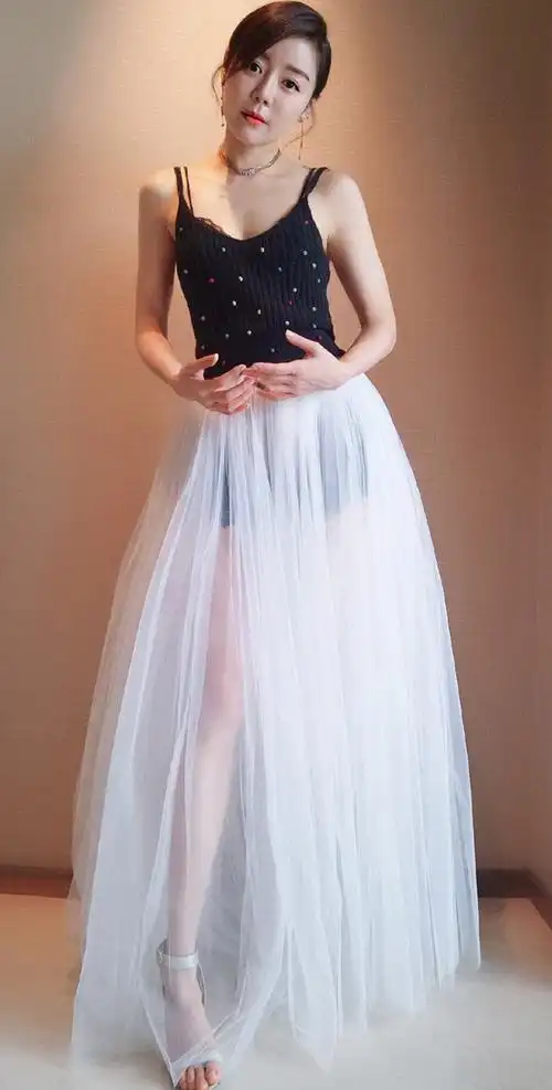 安又琪壁纸安又琪生活照