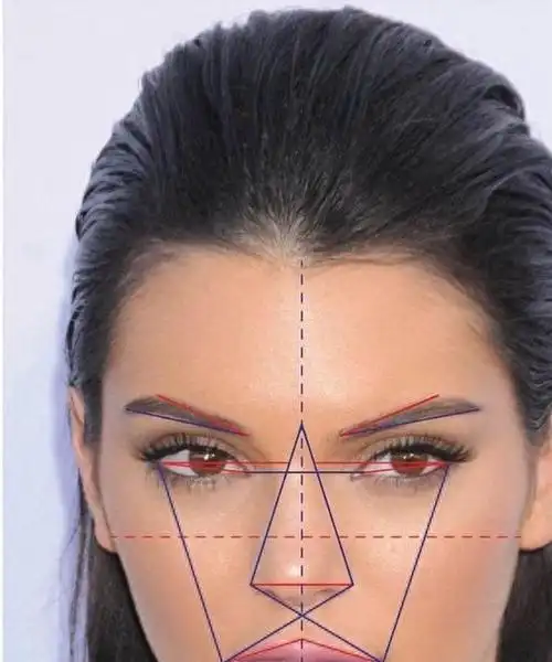 海后艾梅柏有着黄金比例的脸37岁发福输了官司后憔悴了