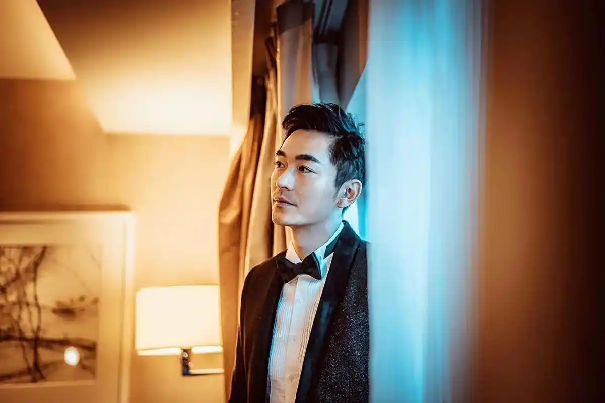 演员朱泳腾:出道二十余载,没有过绯闻,颜值不输胡歌却一直不火