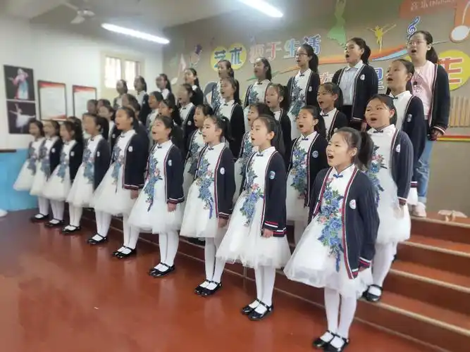 "用心唱响,用爱分享"——光明小学合唱团2020-2021年第一学期开团篇