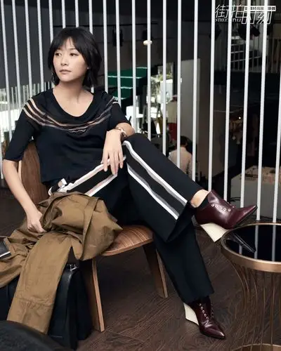 街拍时刻 徐静蕾演绎早春职场通勤装