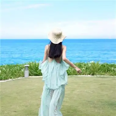 最新版本2021小清新女生背影头像 我的心态忽然跌进追忆的坑