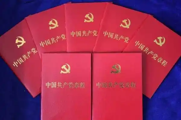 "信仰基督半年,但仕途又需要党票,怎么办?