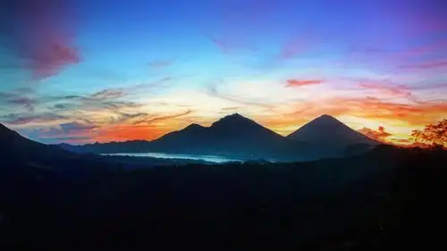 清晨太阳升起来最美的风景