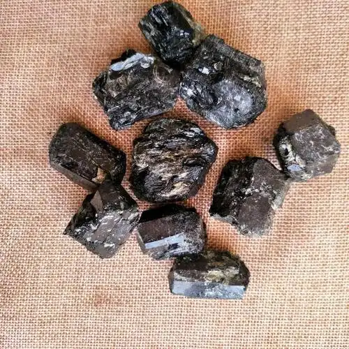 现货供应 单晶体电气石矿