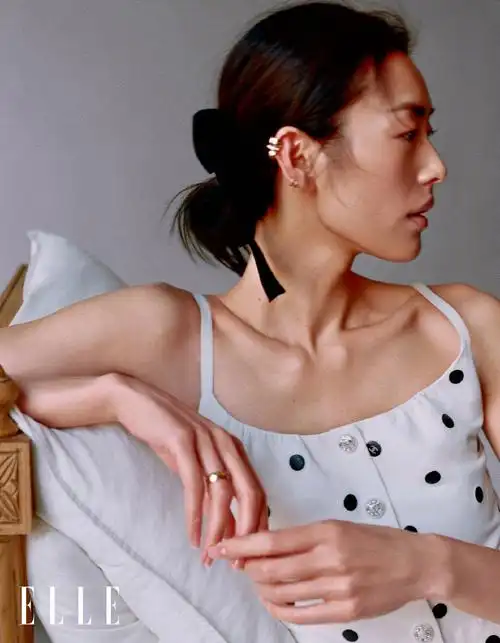 刘雯elle朝昼夕夜四封