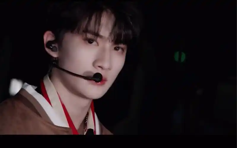 【余宇涵】内娱爱豆正确用脸的例子