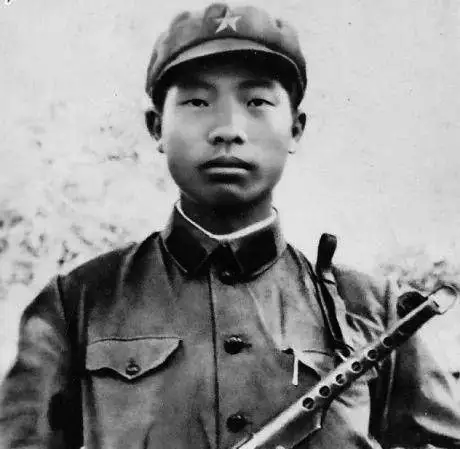 被遗忘的英雄王杰,生前故事不亚于雷锋,因救队友英勇牺牲_腾讯新闻