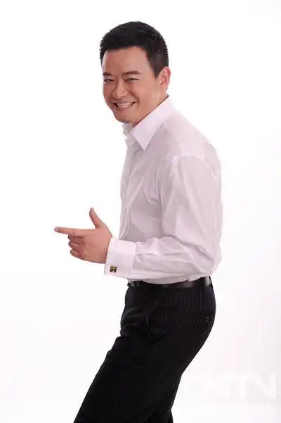 分秒必争栏目主持人李佳明