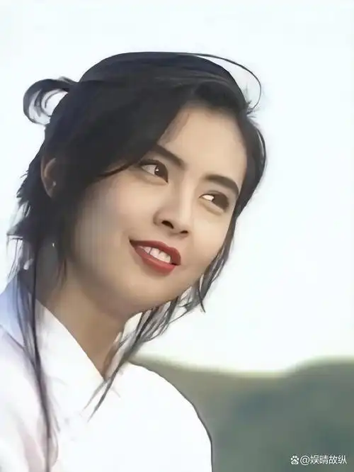 当年王祖贤在香港影坛的声望不亚于如今的流量小生,她曾与关之琳