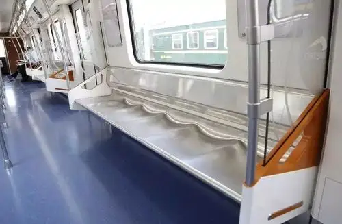 suō不suō有讲究关于地铁座椅你不得不知道的事