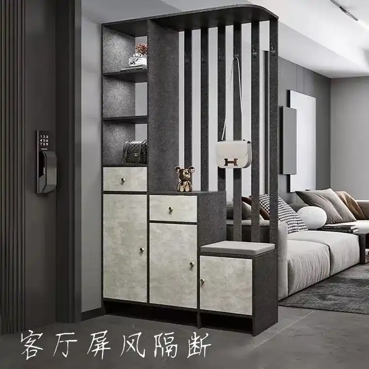 屏风隔断解决进门见厅的尴尬