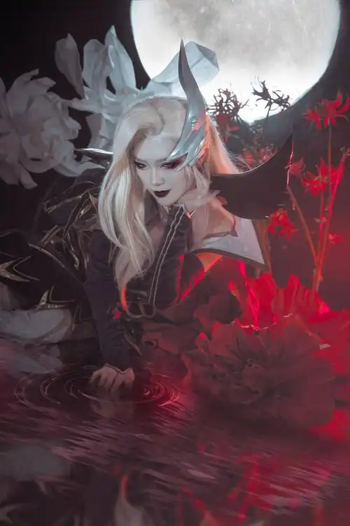 英雄联盟至尊魔女莫甘娜cosplay