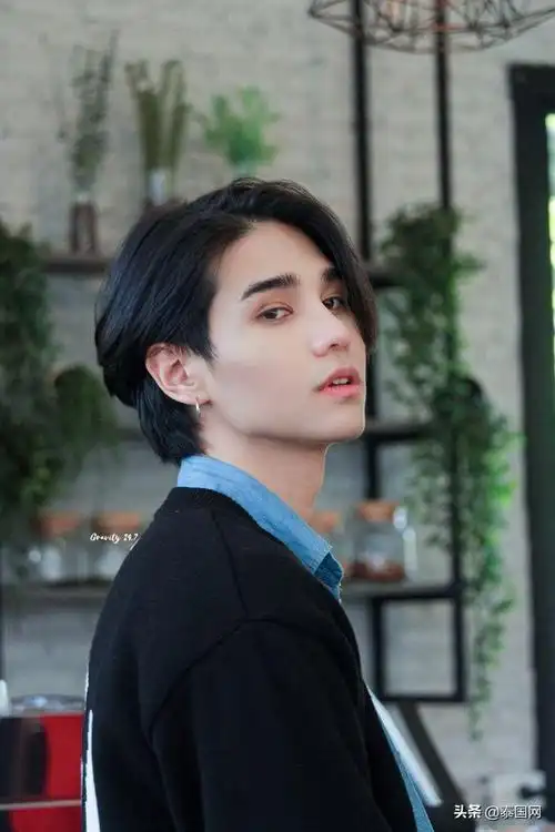 泰国男明星十大帅哥(泰国90后高颜值男星)-探秘猎奇网