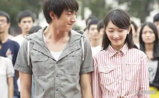 塑料姐妹情,娱乐圈"交际花",周冬雨的"遮羞布"被揭开