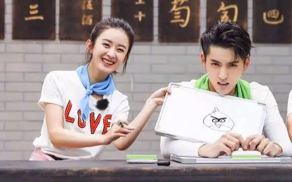 【凡间颖火】【吴亦凡x赵丽颖】饭粒未播花絮cut