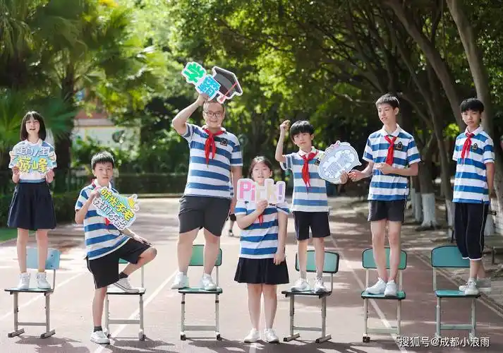 成都小学生毕业照拍摄,有哪些别出心裁的创意?_校园_照片_青春