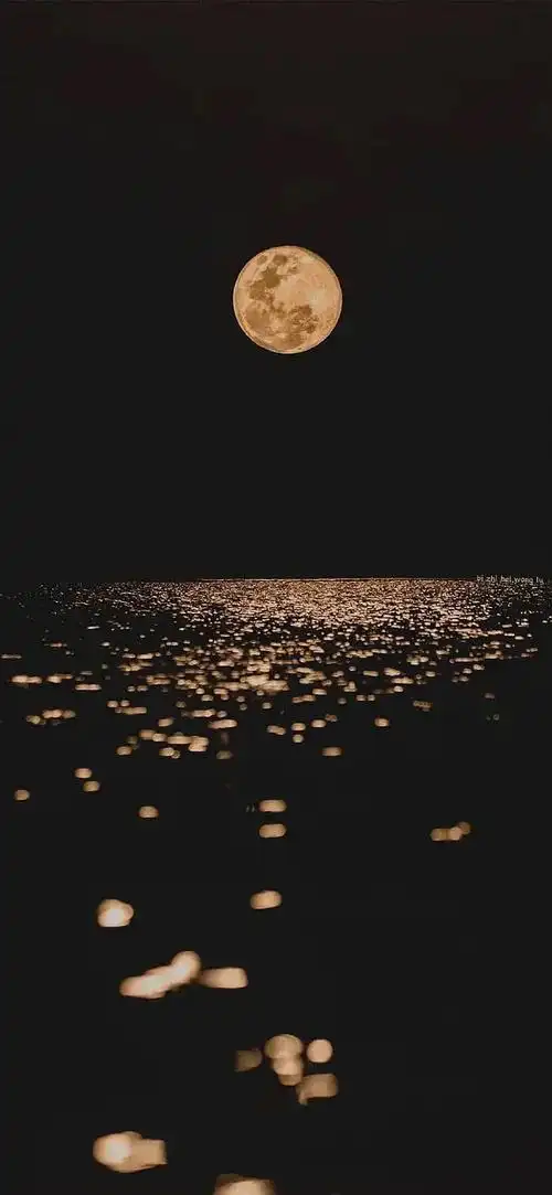 有没有适合深色模式的手机壁纸